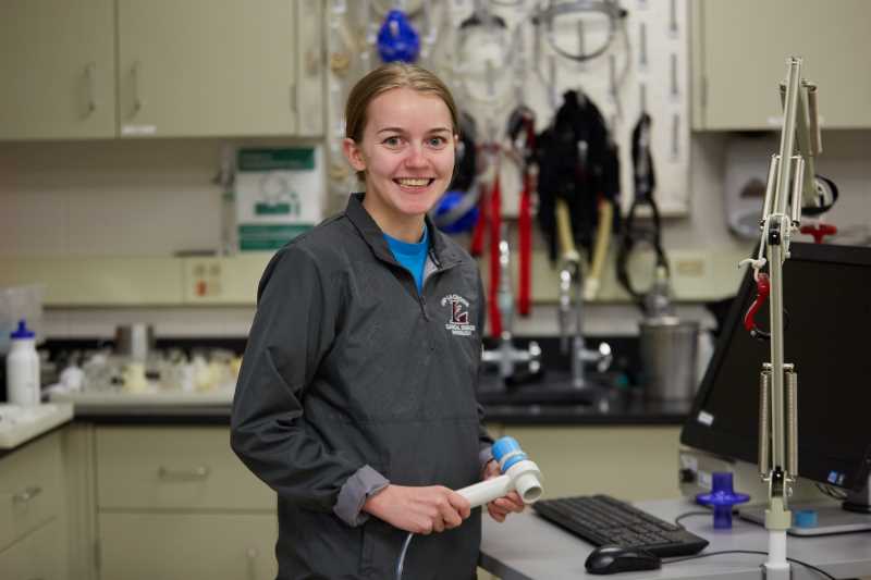 Grace Vogt, a graduate student in the clinical exercise physiology program at UW-La Crosse, took first place in this year’s 3 Minute Grad Project event. Her research explores whether face masks cause additional strain during exercise.