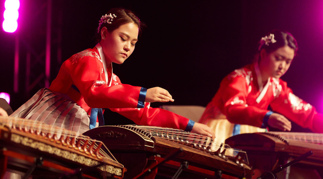 Performers at the International Banquet