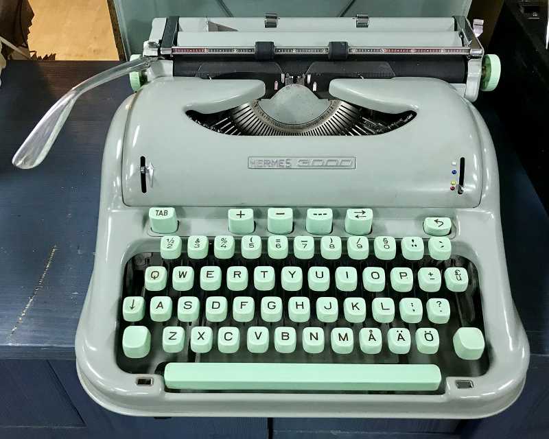 Hermes 3000 portable typewriter. Photo from Wikipedia Commons.