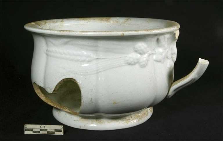 Chamber Pot – Ironstone Molded 