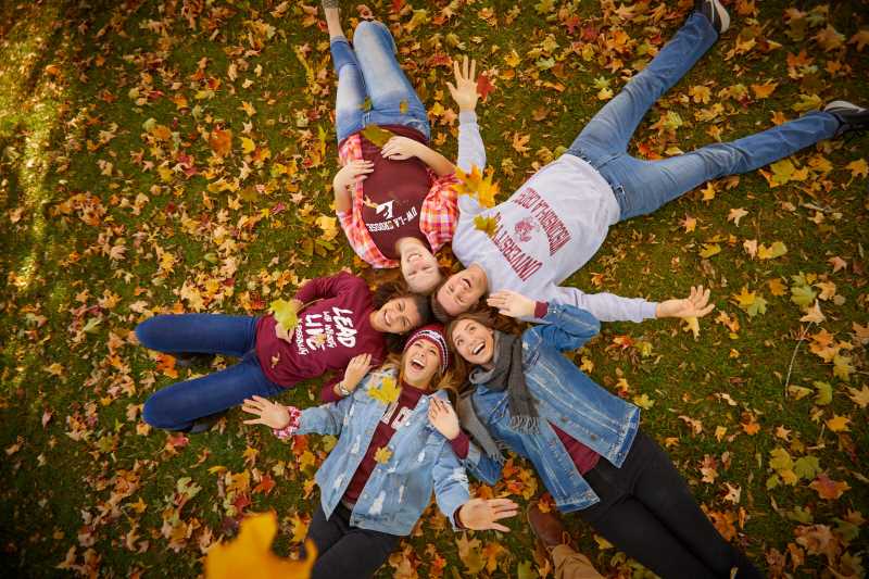 Group of students 