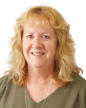 2026 Jennifer '93 and Mike Hansen CBA Staff Excellence Award Recipient- Karen Brandt
