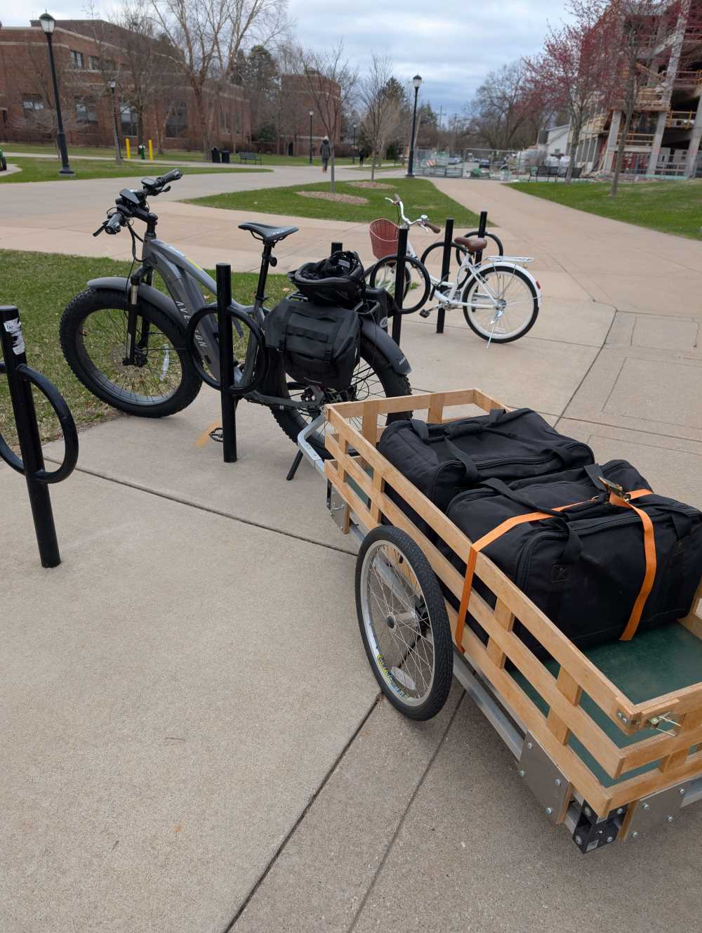 Dave's e-bike with custom trailer