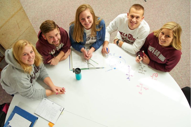 Students studying in Murphy Library