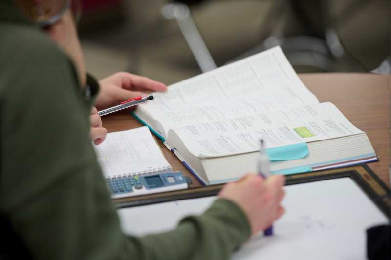 Students study in the Murphy Learning Center on the UW-La Crosse campus.