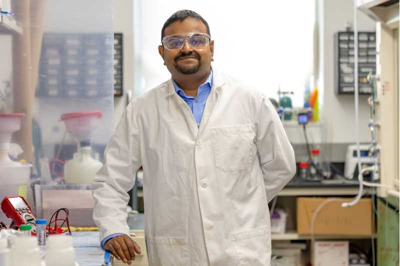 Sujat Sen, Chemistry & Biochemistry, received a Faculty Early Career Development (CAREER) grant from the National Science Foundation for the project, 