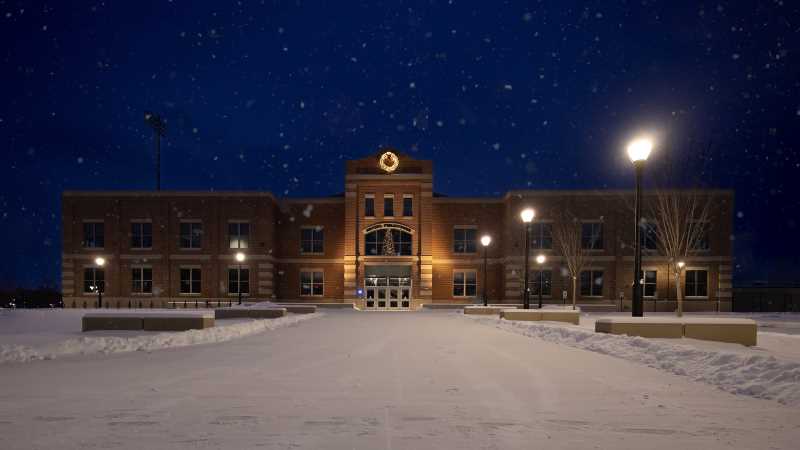 UWL’s Fieldhouse now bears the name of one of the most influential leaders in school history. Look back on this and other top alumni news stories from 2024.