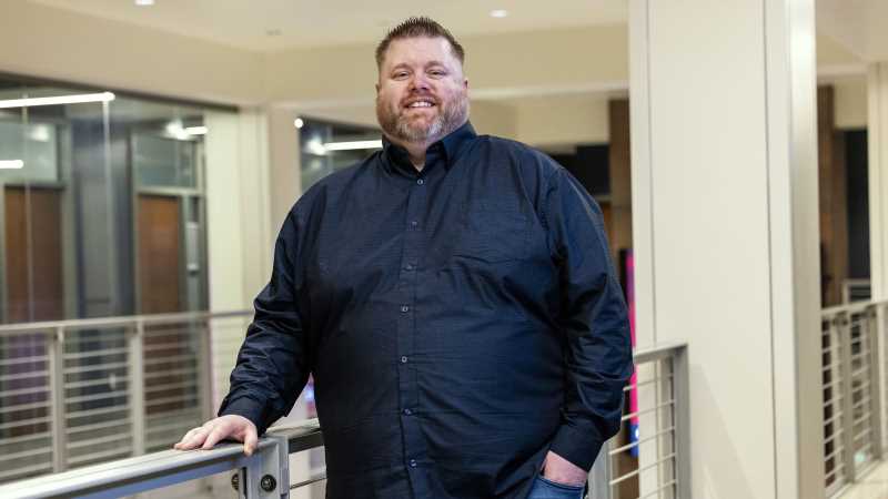 Noel Wilbur, associate teaching professor of accountancy, was selected the 2025 Eagle Excellence in Academic Advising Award.