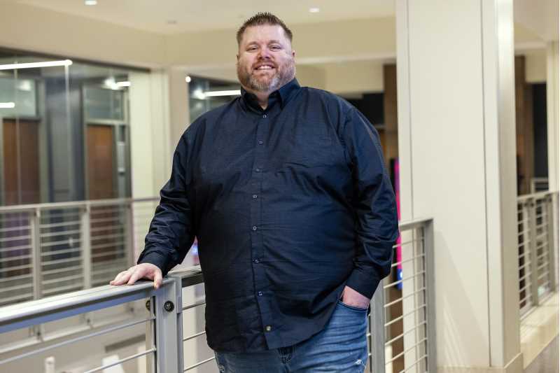 Noel Wilbur, associate teaching professor of accountancy, was selected the 2025 Eagle Excellence in Academic Advising Award.