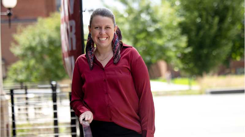 Assistant Professor of Economics Marissa Eckrote-Nordland partnered with Habitat for Humanity on a Community Engaged Learning course that allowed her students to apply statistical analysis to realw-world challenges, ultimately providing Habitat with data-driven insights to help guide its work in the community.