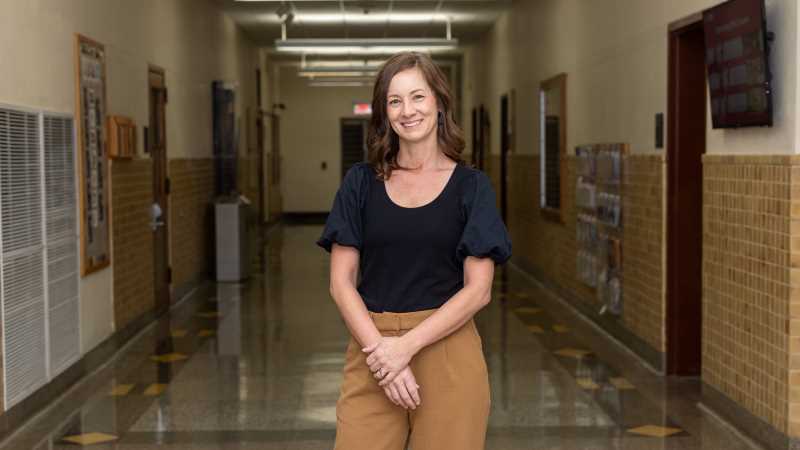 Amy Oliver, '05 & '08, will receive the 2026  Burt and Norma Altman Teacher Education Award from UWL.