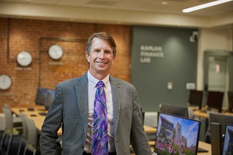 Thanks to a donation from Andy Temte, ’88, and Kaplan Professional in La Crosse, UWL’s new Kaplan Finance Lab is providing College of Business Admin