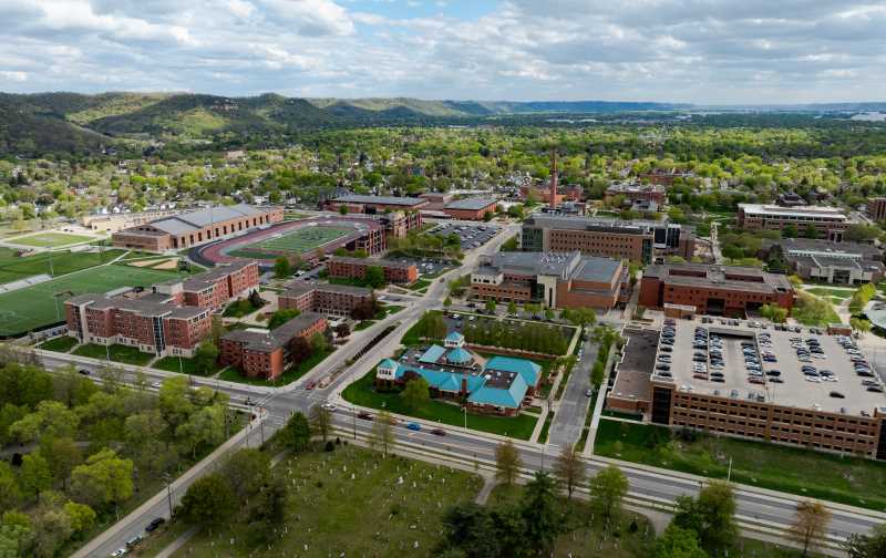 Aerial image of the UW-La Crosse campus.