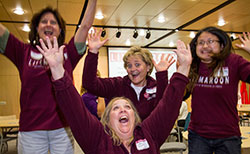 20121009_LIVE_MAROON_0032ew Photo of employees jumping.