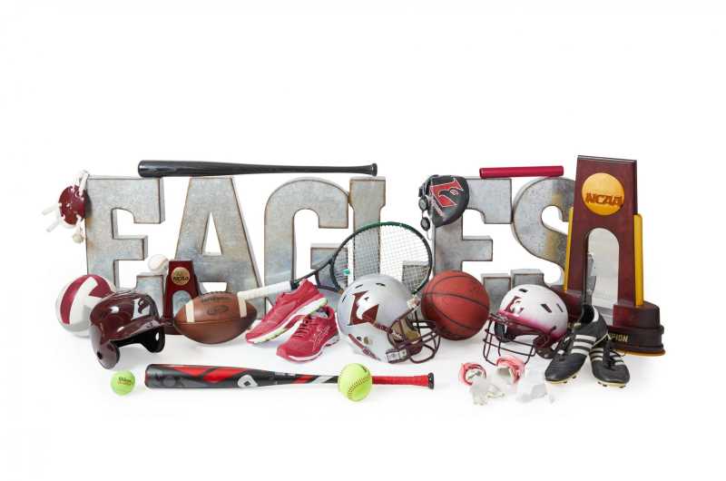 UWL's Wall of Fame pays tribute to former athletes, coaches and staff for their exceptional ability and enhancement of school tradition.