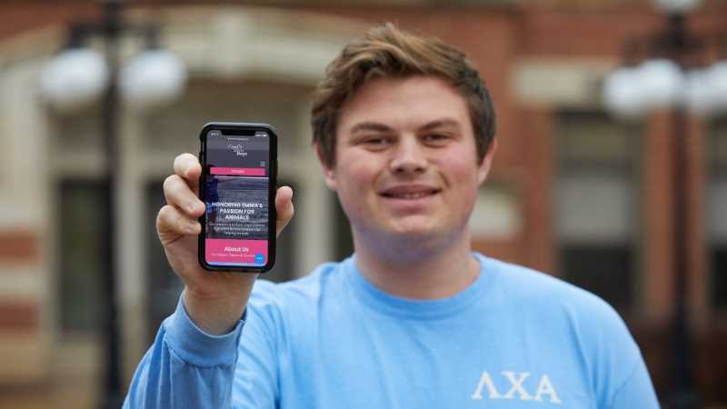 UWL sophomore Chase Lehman, along with his fraternity, Lambda Chi Alpha, is organizing the fundraiser to carry on the passion of Emma Mertens, the daughter of a UWL alumnus.
Read more →