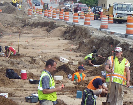 MVAC crew excavating