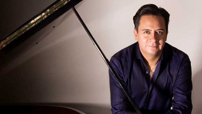 Latin American pianist Alfredo Isaac Aguilar, this fall’s Visiting Artist of Color, will give two public concerts and a master class on campus.
Read more →

