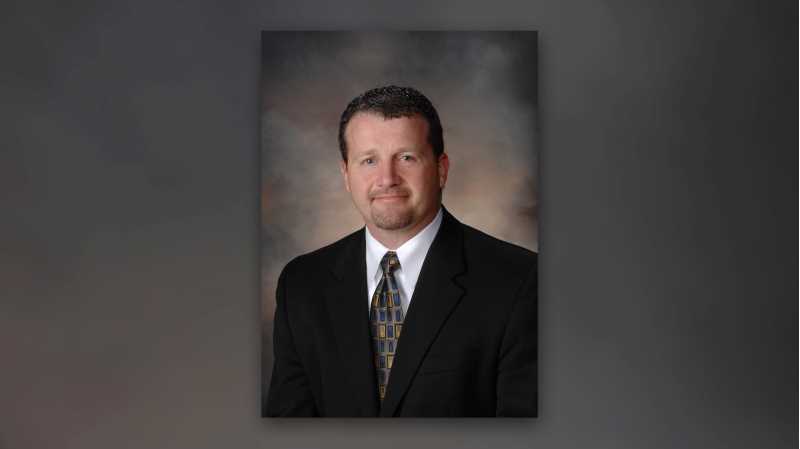 UWL Alumnus Craig Benzel, of the Green Bay Packers, is one of the speakers during Money Smart Week’s “Economics & Sports: Managing Money to Win” event from 4-8 p.m. Friday, April, 28, in the Brian and Lori Hesprich Auditorium, 260 Graff Main Hall.
Read more →
