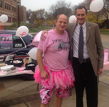 Dave_Joe_pink_w Police officer in pink with Joe Gow.