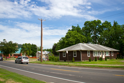 A brown duplex at 16th and La Crosse streets will be moved