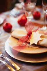 Holiday table art. 
