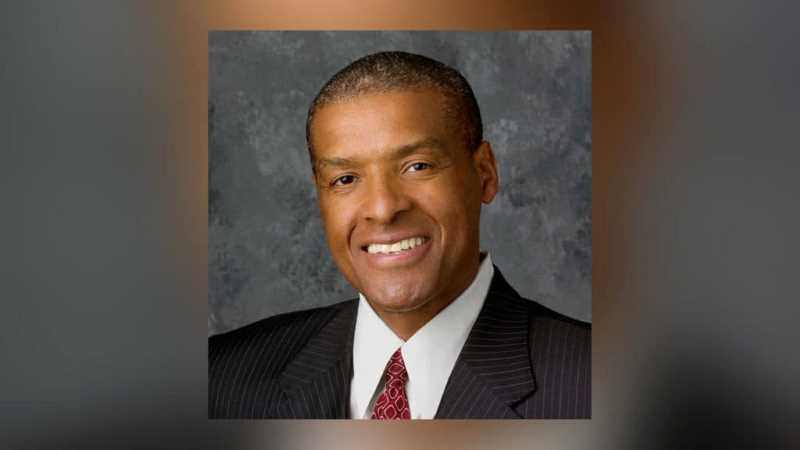 UW-La Crosse graduate Jim Reynolds Jr. — founder, chairman and CEO of Loop Capital — is this year’s Russell G. Cleary Distinguished Business Leadership Lecture Series speaker. 
Read more →