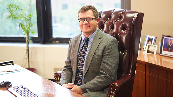 La Crosse Mayor Tim Kabat, ’88, earned an undergraduate degree in business administration. He teaches business research and communication at UWL. He has also taught microeconomics and public policy.