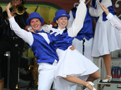 Performers holding pose. 
