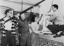 Photo of group hanging the lantern. 