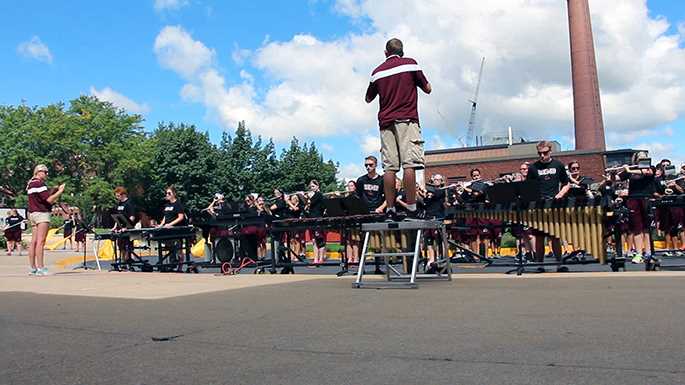 The Screaming Eagles Marching Band puts on a performance outside of the Cartwright Center for faculty and staff in the College of Liberal Studies prior to the start of the academic year.
Read more →
