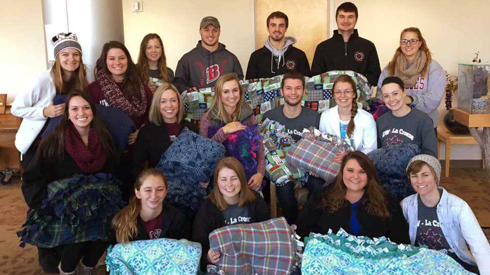 Students in UWL’s Radiation Therapy Club delivered handmade blankets to patients receiving cancer treatment.
Read more →
