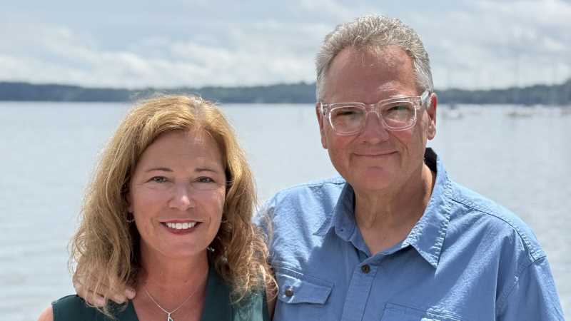 Eric, '85, and Kristin Jungbluth are supporting students and faculty through new gifts to the College of Business Administration and School of Education.