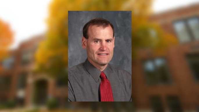 Mark Gruen, '92, was recently named the 2021 Superintendent of the Year by the Wisconsin Association of School District Administrators. Gruen has led the Royall School District in Elroy since 2010.