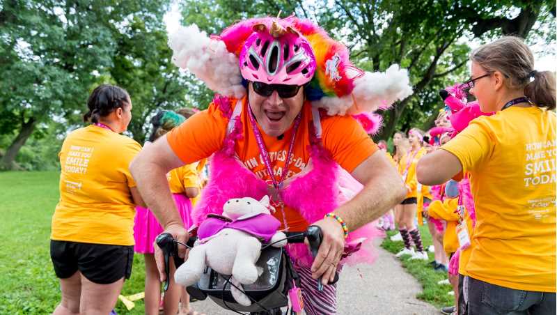 UWL Police Officer Dave Pehl is set to retire in the spring — meaning this may be his last campus fundraiser in support of the Susan G. Komen breast cancer foundation. As he does every year, Pehl will be handing out coffee and donuts 7:30 to 10 a.m Wednesday, Oct. 26, at Hoeschler Tower.