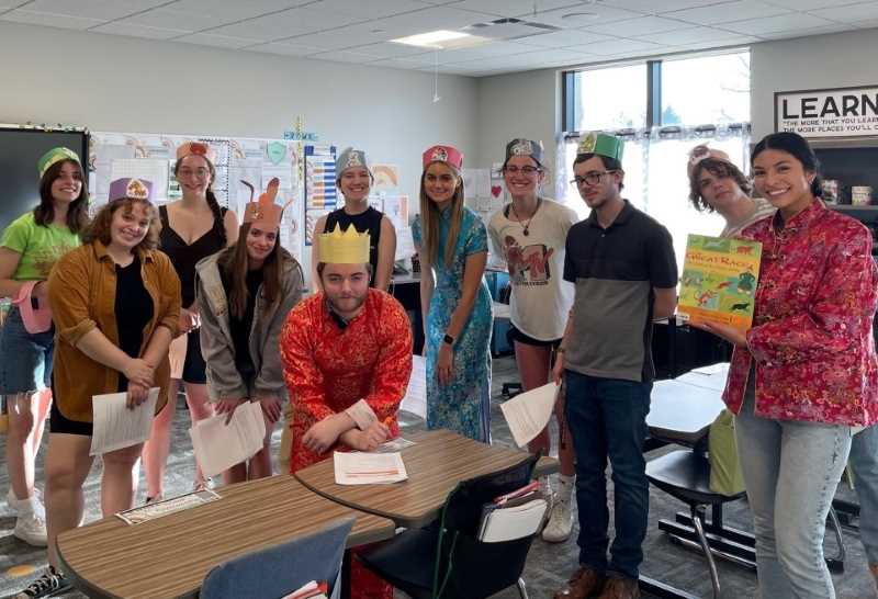 Eleven Chinese Studies program students read at  La Crescent Hokah Elementary.