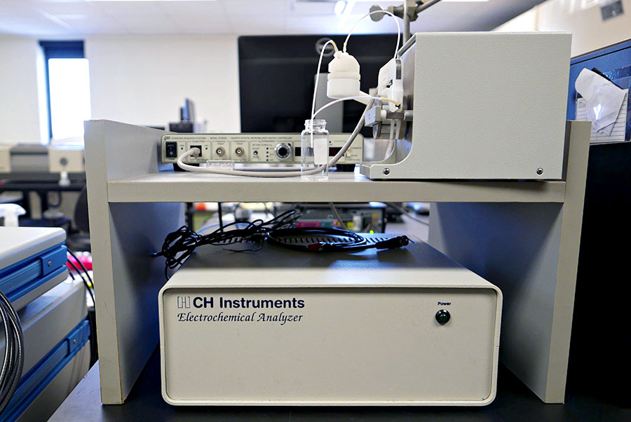 Stanford-Research-QCM-100 Stanford-Research-QCM-100