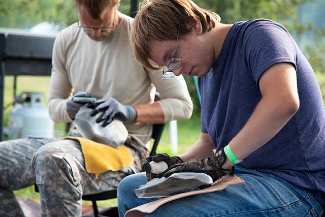 Miles flintknapping