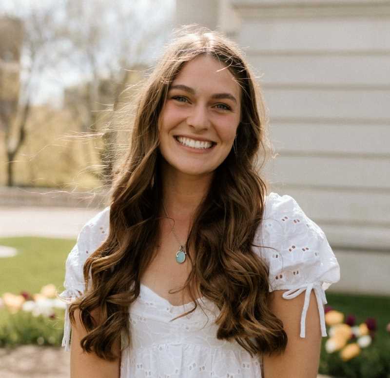 Portrait of Grace Rudek, '26