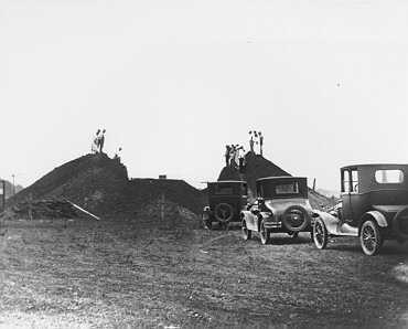 Excavation of Nicholls Mound