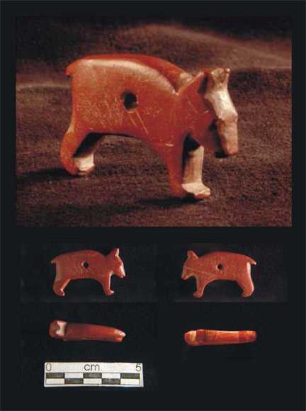 Carved catlinite bear 