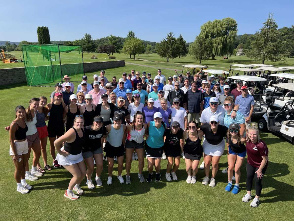 Slideshow image for Golf Outing 1