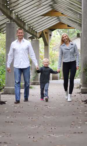 Patrick, Sara (Weisenbeck) '04 * and Joseph Cotter