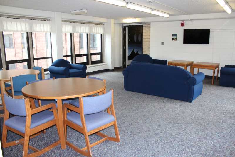 Coate lounge.JPG