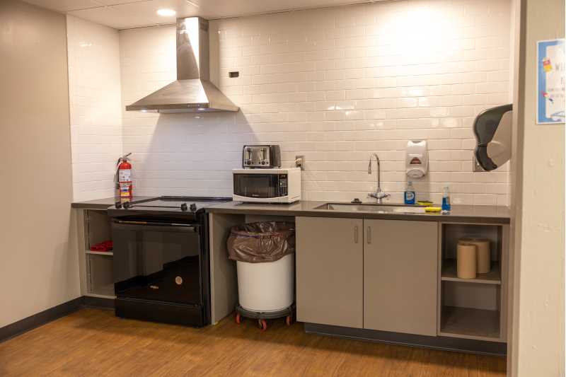 Laux basement kitchen-101e.jpg
