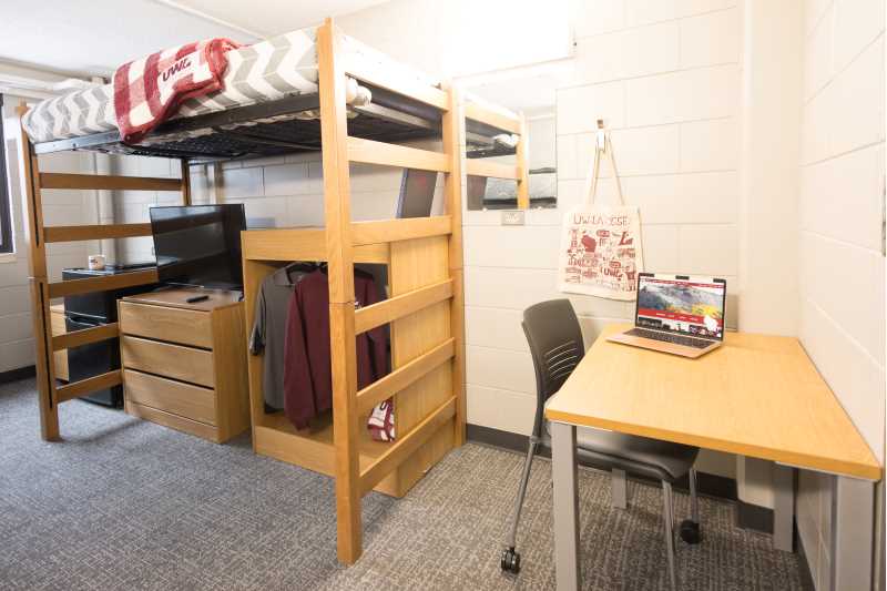 2 Room_Laux-37.jpg