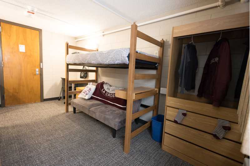 3 Room_Laux-49.jpg