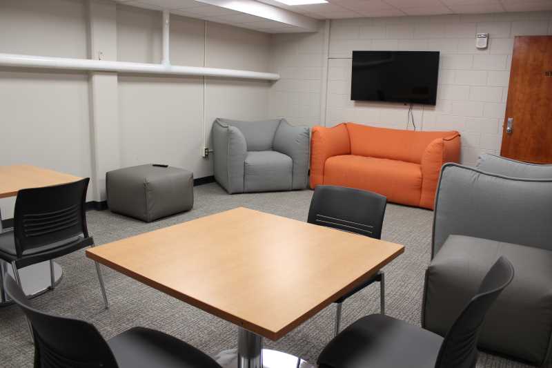 O White basement 1.JPG